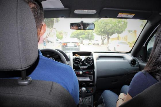 Dirigindo carro