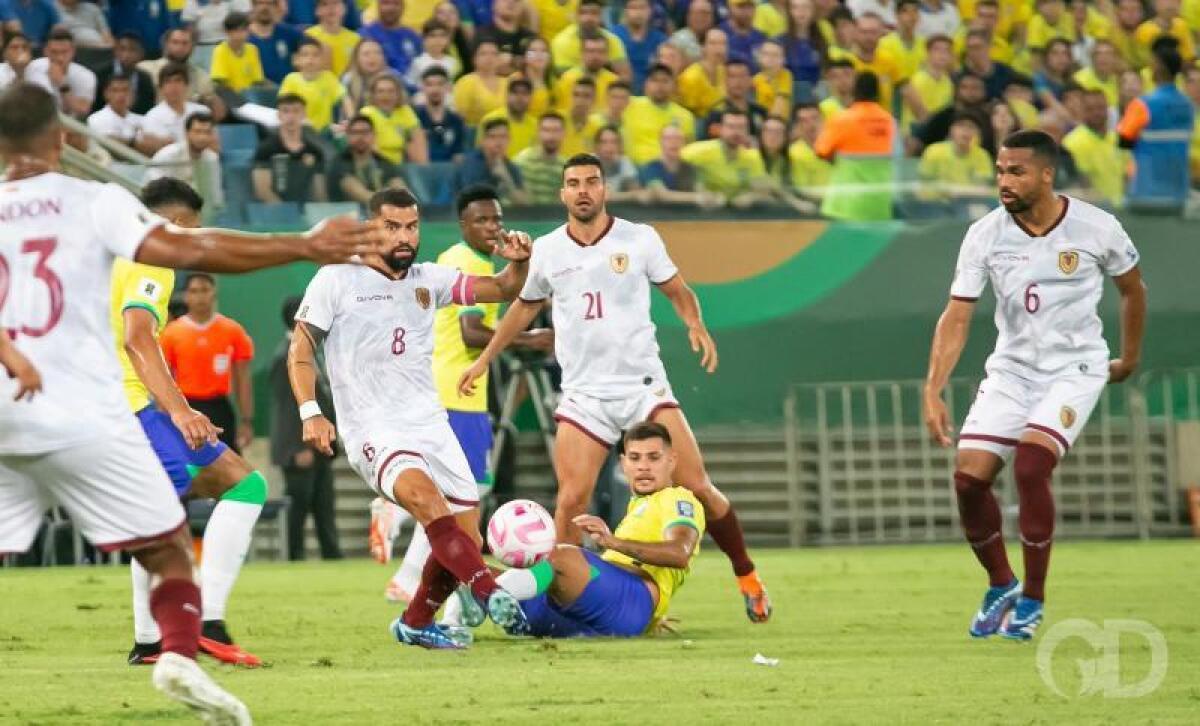 Brasil sofre empate da Venezuela e perde liderança das