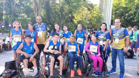Parte da equipe de atletismo de MT