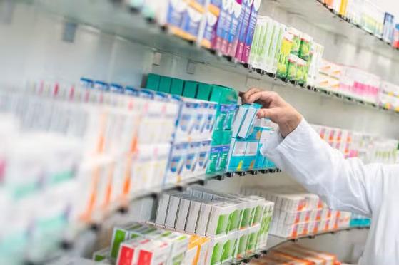 ‘Absolutamente ilegal’, diz CFM sobre resolução do Conselho Federal de Farmácia que permite prescrição de medicamentos por farmacêuticos