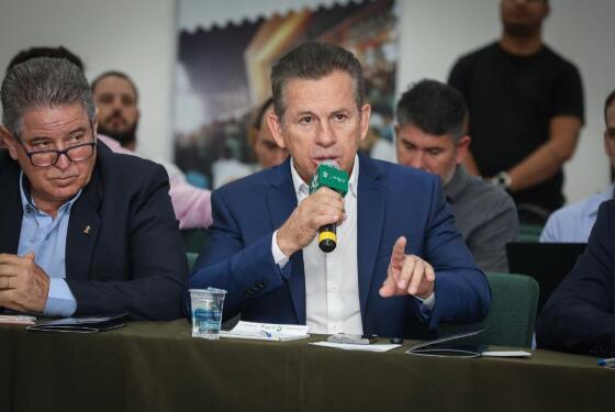 O governador Mauro Mendes durante o fórum