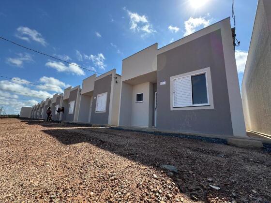 Casas do programa SER Família Habitação, modalidade Entrada Facilitada, entregues em Várzea Grande