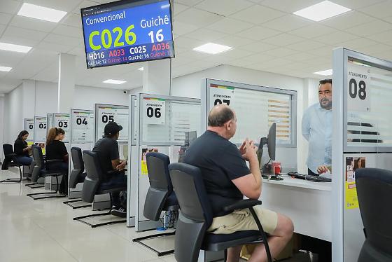 Atendimento presencial por agendamento, na sede do Detran-MT, em Cuiabá